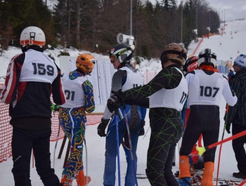 Eliminacje do Mistrzostw Polski Amatorów w narciarstwie alpejskim Zwardoń 10.01.2020 rok - zdjęcie36
