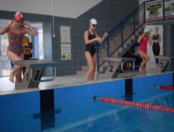 ZAWODY PŁYWACKIE: Ferie z MOSiR-em 2020 WYNIKI+ZDJĘCIA - zdjęcie17