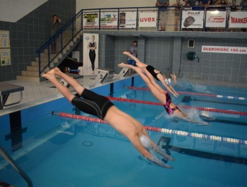 ZAWODY PŁYWACKIE: Ferie z MOSiR-em 2020 WYNIKI+ZDJĘCIA - zdjęcie35