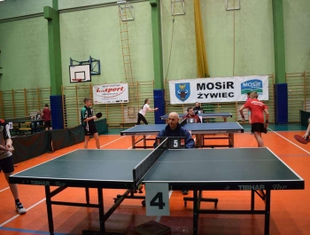 MISTRZOSTWA MIASTA ŻYWCA W TENISIE STOŁOWYM – ZDJĘCIA + WYNIKI - zdjęcie16