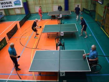 MISTRZOSTWA MIASTA ŻYWCA W TENISIE STOŁOWYM – ZDJĘCIA + WYNIKI - zdjęcie75