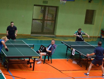 MISTRZOSTWA MIASTA ŻYWCA W TENISIE STOŁOWYM – ZDJĘCIA + WYNIKI - zdjęcie77