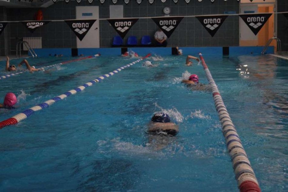 ZAWODY PŁYWACKIE - WYNIKI + ZDJĘCIA