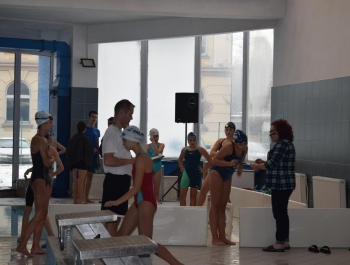 ZAWODY PŁYWACKIE - WYNIKI + ZDJĘCIA - zdjęcie19