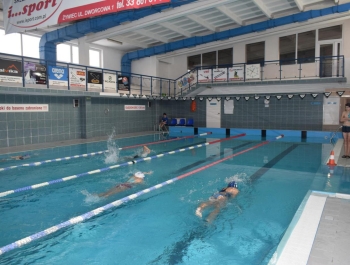 ZAWODY PŁYWACKIE - WYNIKI + ZDJĘCIA - zdjęcie24