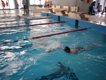 ZAWODY PŁYWACKIE - WYNIKI + ZDJĘCIA - zdjęcie14