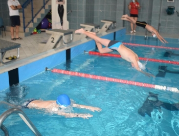 ZAWODY PŁYWACKIE - WYNIKI + ZDJĘCIA - zdjęcie23