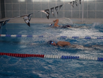 ZAWODY PŁYWACKIE - WYNIKI + ZDJĘCIA - zdjęcie61