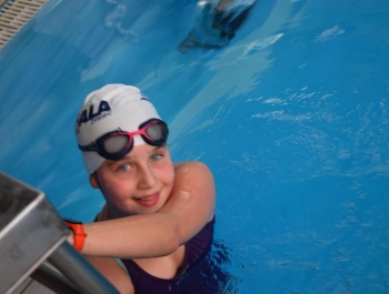 ZAWODY PŁYWACKIE - WYNIKI + ZDJĘCIA - zdjęcie65