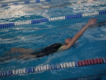 ZAWODY PŁYWACKIE - WYNIKI + ZDJĘCIA - zdjęcie73