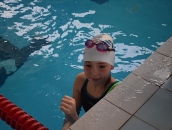 ZAWODY PŁYWACKIE - WYNIKI + ZDJĘCIA - zdjęcie79