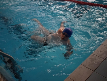 ZAWODY PŁYWACKIE - WYNIKI + ZDJĘCIA - zdjęcie95