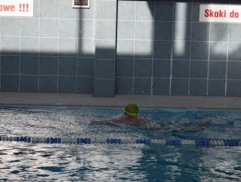 ZAWODY PŁYWACKIE - WYNIKI + ZDJĘCIA - zdjęcie103