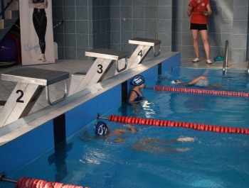 ZAWODY PŁYWACKIE - WYNIKI + ZDJĘCIA - zdjęcie124