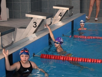 ZAWODY PŁYWACKIE - WYNIKI + ZDJĘCIA - zdjęcie127