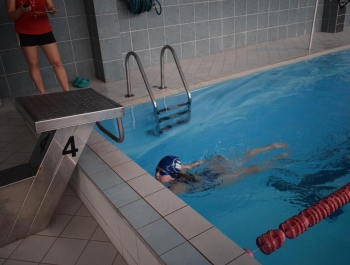 ZAWODY PŁYWACKIE - WYNIKI + ZDJĘCIA - zdjęcie132