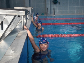 ZAWODY PŁYWACKIE - WYNIKI + ZDJĘCIA - zdjęcie139