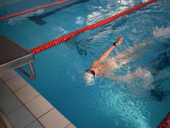 ZAWODY PŁYWACKIE - WYNIKI + ZDJĘCIA - zdjęcie147