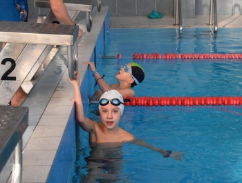 ZAWODY PŁYWACKIE - WYNIKI + ZDJĘCIA - zdjęcie151