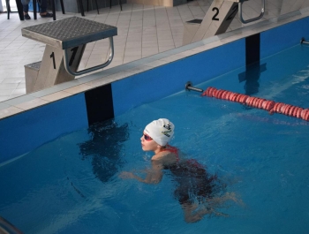 ZAWODY PŁYWACKIE - WYNIKI + ZDJĘCIA - zdjęcie159